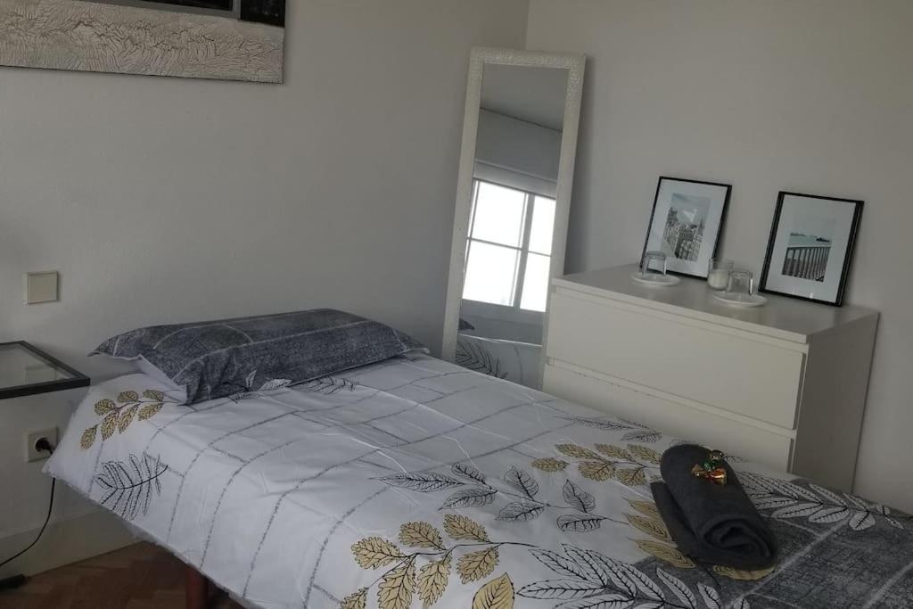 Casa De Mirtha Apartment มาดริด ภายนอก รูปภาพ